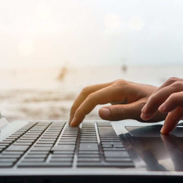 Cyberbezpieczeństwo w domu – jak chronić wszystkie urządzenia w rodzinie?