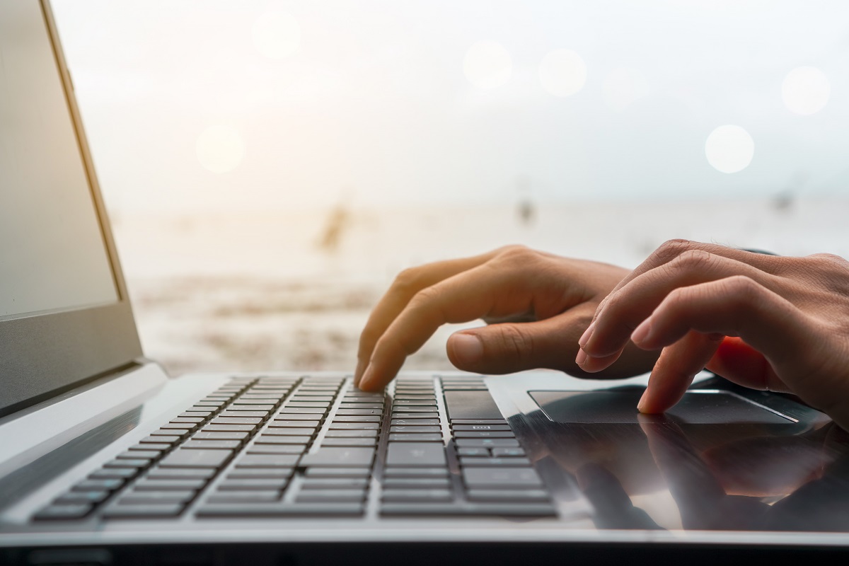 Cyberbezpieczeństwo w domu – jak chronić wszystkie urządzenia w rodzinie?