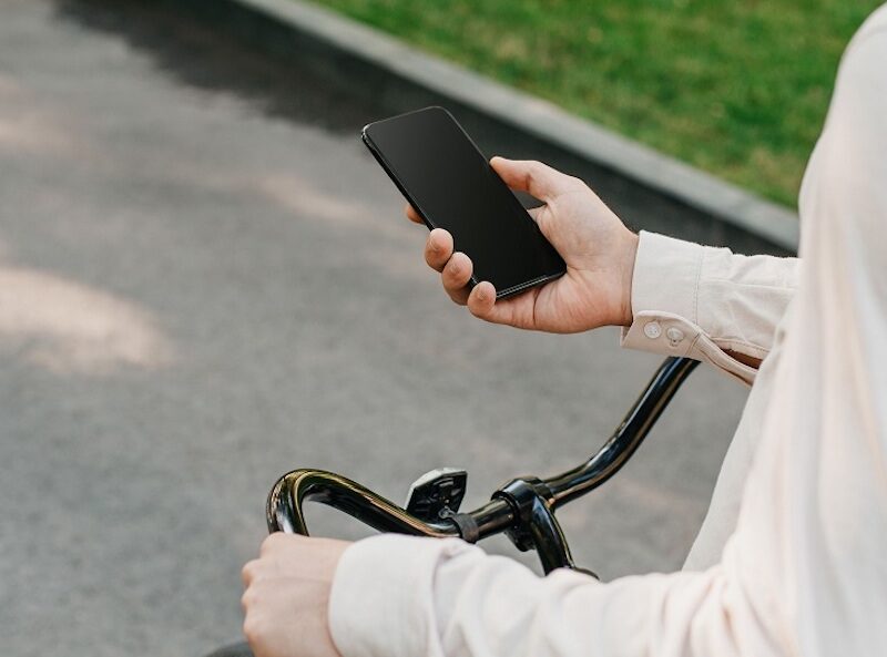 Zmień telefon w lokalizator GPS z darmową aplikacją na Androida