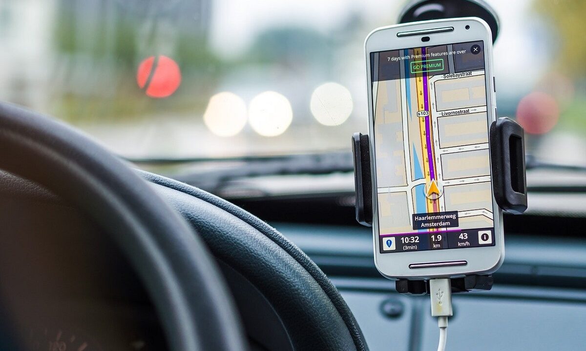 https://www.fandroid.com.pl/wp-content/uploads/lokalizator-gps-1200x720.jpg
