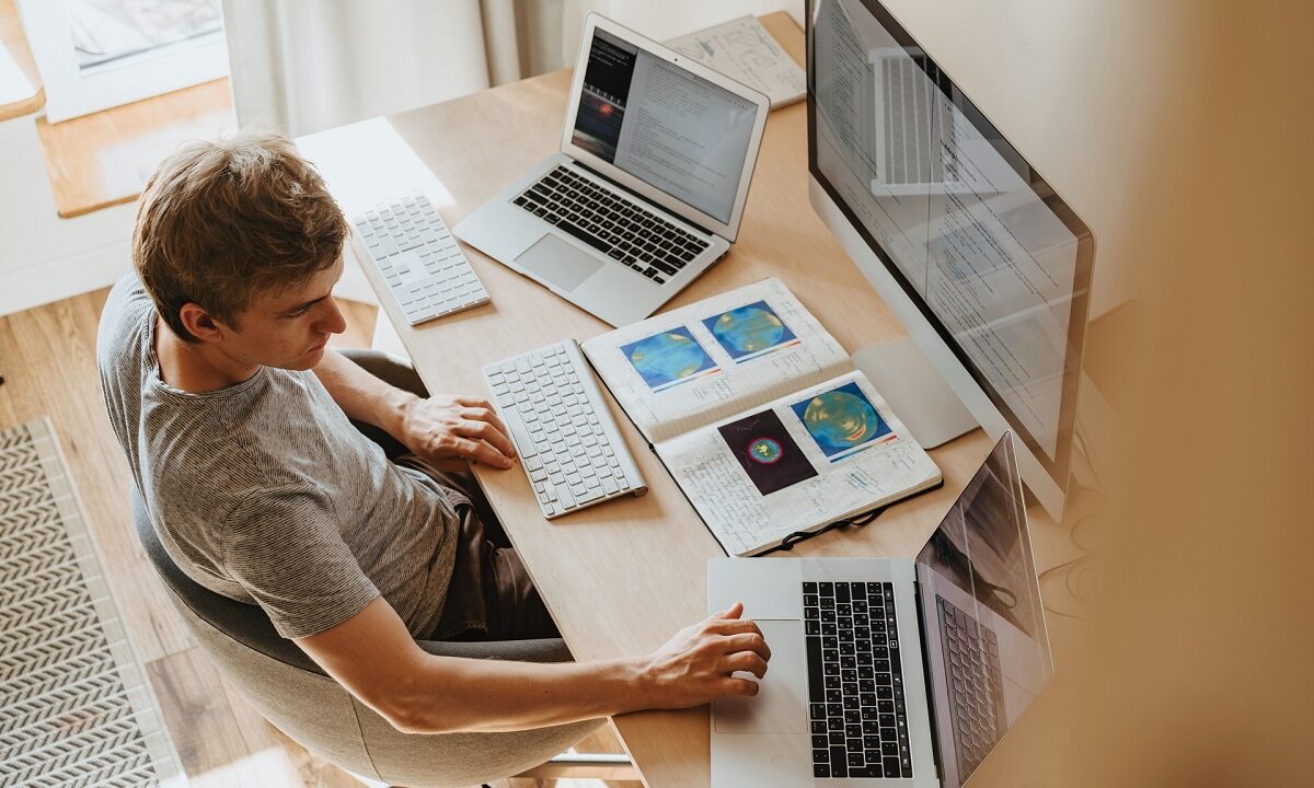 https://www.fandroid.com.pl/wp-content/uploads/windows-10-1200x720.jpg